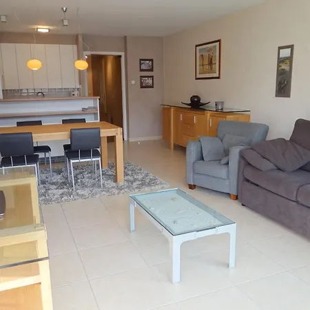 아파트 In With Ocean Views, Cleaning Included